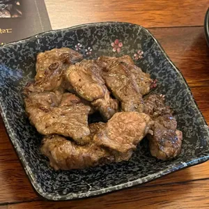 바른고기 엘베요타 사진