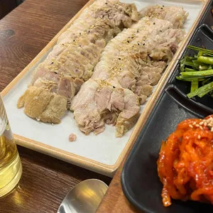 귀한족발 사진