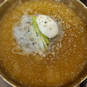 육끝 사진
