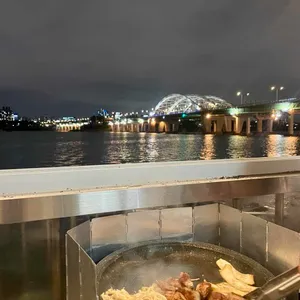 잠두봉 더나인 리뷰 사진
