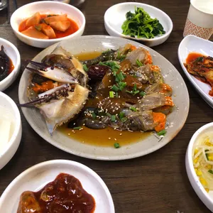 충남서산집 사진