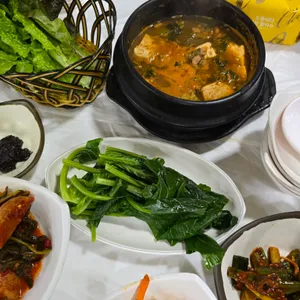 장미산장 사진