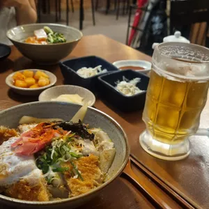 하쿠야 덮밥카레 사진