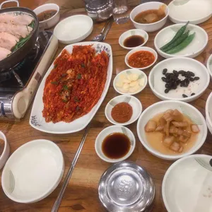 가야보쌈족발전문 사진