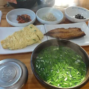 앞뜰식당 사진