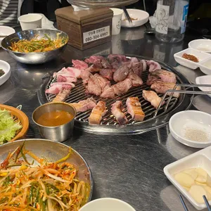 돈사돈 사진
