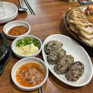 형님보쌈아우족발 사진