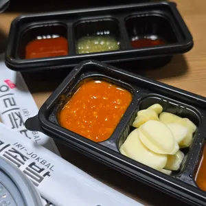 이리족발 사진