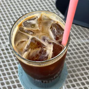 아주르봄 사진