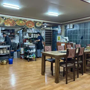 꿀돼지 김치찌개 대표 사진