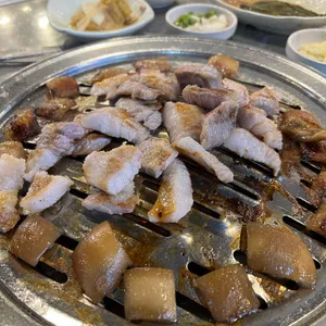 내껍데기돌리도 사진