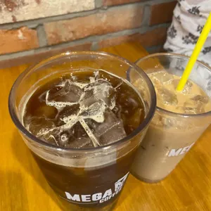 메가커피 사진