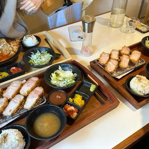 카츠디나인 사진