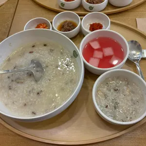 본죽&비빔밥cafe 사진