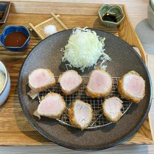 오사카멘치 달동 사진