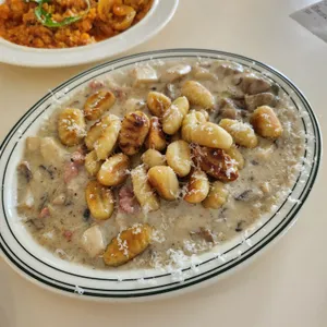 라루치아 사진