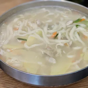 관덕정들깨칼국수 사진