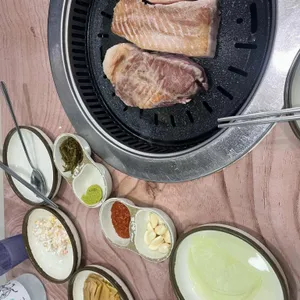 맛찬들 왕소금구이 사진