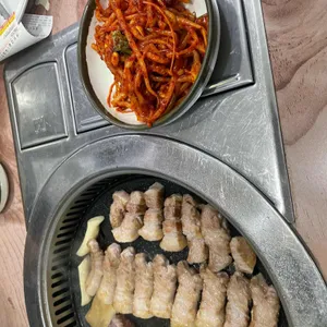 맛찬들 왕소금구이 사진