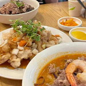 중찬 사진