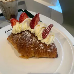 퍼스트커피랩 사진