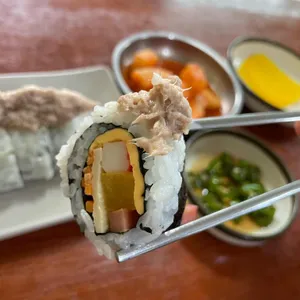 돼랑이투칼국수 사진