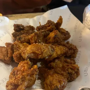 깐부치킨 사진