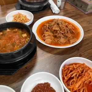 진미돌솥쌈밥집 사진