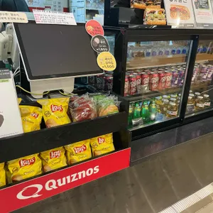 퀴즈노스 리뷰 사진