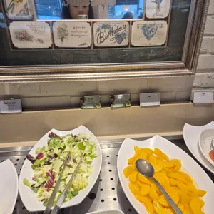 애슐리퀸즈 사진