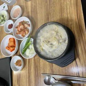 병천순대국왕족발 사진