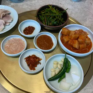 거대돼지국밥 사진