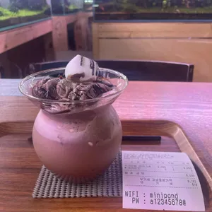 작은연못 사진