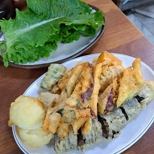 뽀빠이 상추튀김 사진