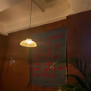 짙은 리뷰 사진