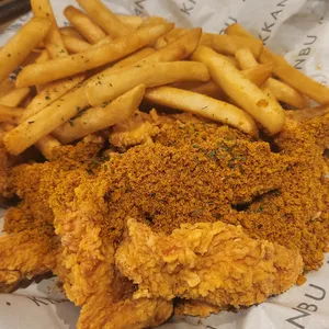 깐부치킨 사진