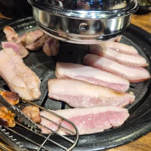 육시리 사진