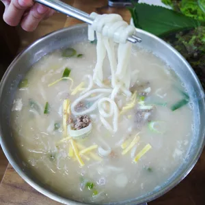 청와삼대칼국수 사진