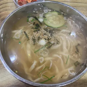 영자면옥손칼국수 사진