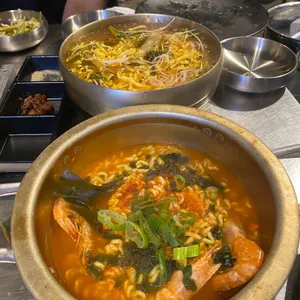 돈멜 사진