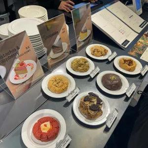 스탠다드 스퀘어 사진