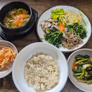 만의골보리밥 사진