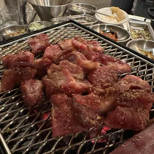 초연 사진