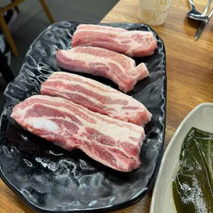 한돈참숯꼬기 사진