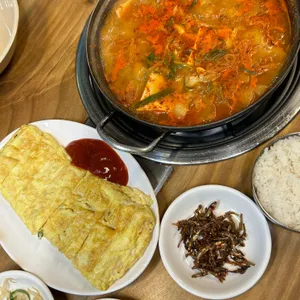 옛날김치돼지찌개 사진