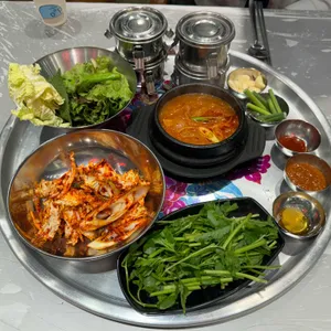 청춘상회 사진