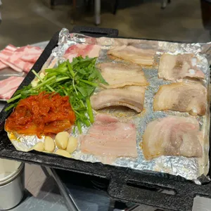 청춘상회 사진