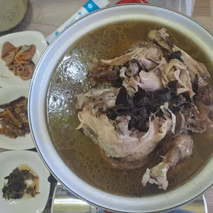 산아래첫집 사진