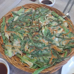 산아래첫집 사진