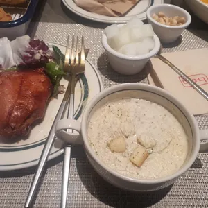 BBQ치킨 빌리지 사진